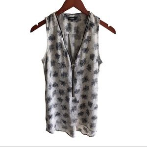 🪴3/$18 Premise Studio Zipper Tank Floral Top